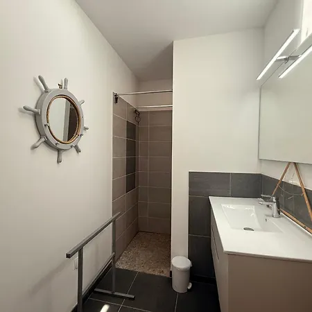 Maison Spacieuse Proche Plage, 7 Pers., Parking Privatif - Fr-1-778-54 Vakantiehuis